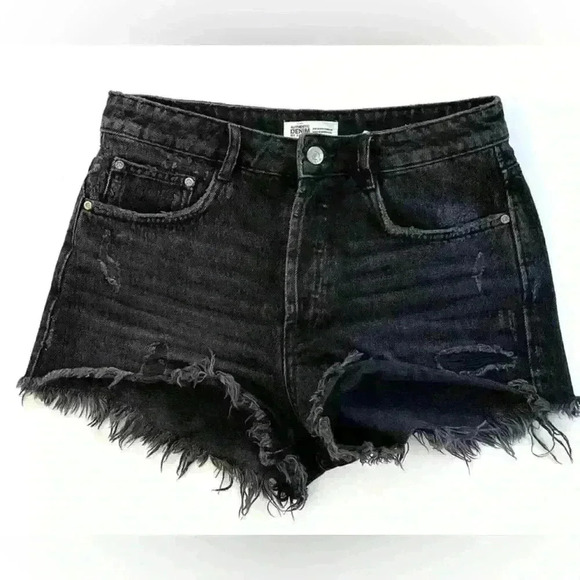 Zara Authentic Denim by TRF Women's Denim Jean Shorts Black Size 6 Distressed - Picture 2 of 8